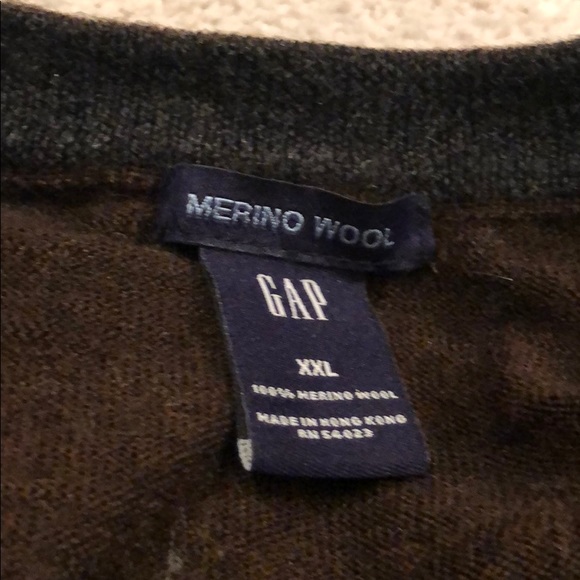 Gap 100% merino wool sweater - Picture 2 of 2
